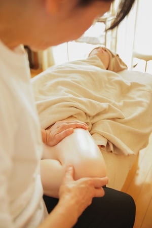 女性ホルモンバランストリートメント